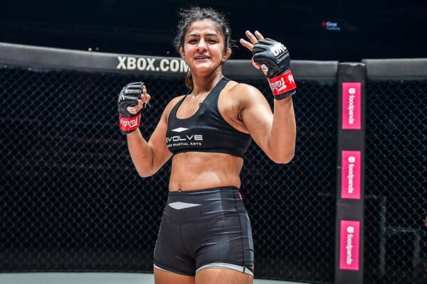 Ritu Phogat celebrates her victory over Jomary Torres