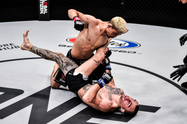 Pictures from the bout between Purev Otgonjargal and Ben Royle from ONE: BATTLEGROUND III