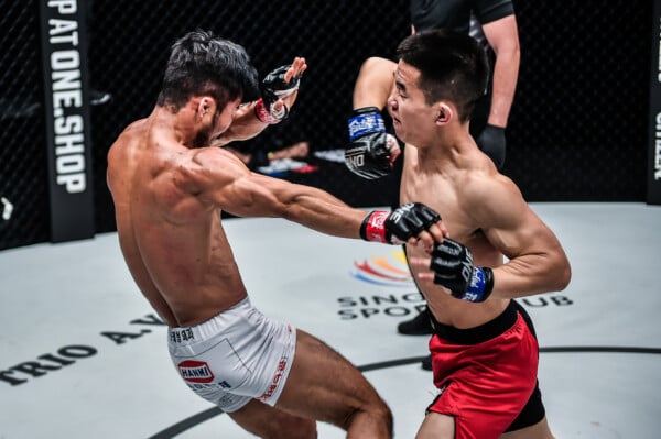 Pictures from the bout between Xie Wei and Dae Hwan Kim at ONE: BATTLEGROUND III