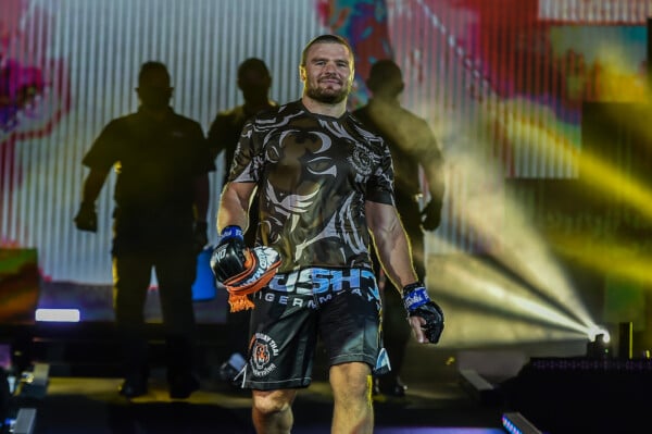 Pictures of the MMA fight between Anatoly Malykhin and Amir Aliakbari from ONE: REVOLUTION