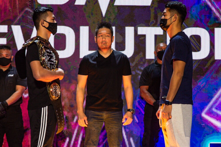 Christian Lee stares down Ok Rae Yoon