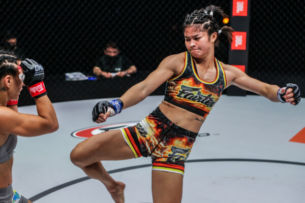 Pictures from the fight between Stamp Fairtex and Alyona Rassohyna from ONE: EMPOWER