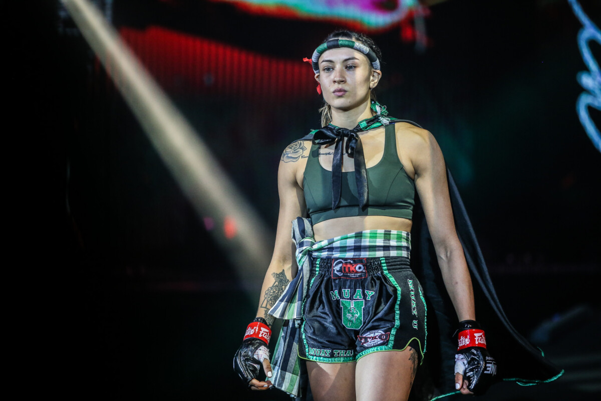 Australian competitor Diandra Martin makes her way to the Circle at ONE: FULL CIRCLE