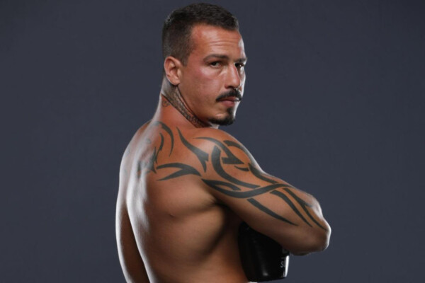Heavyweight kickboxer Guto Inocente takes his first ONE Championship photo shoot before his debut