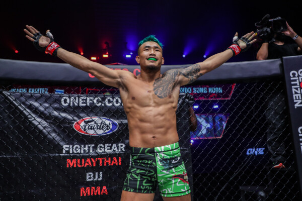 Thai flyweight Yodkaikaew Fairtex gets introduced before his fight at ONE: BAD BLOOD