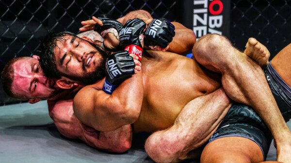 trilogy fight aung la n sang vs vitaly bigdash iii 600x338