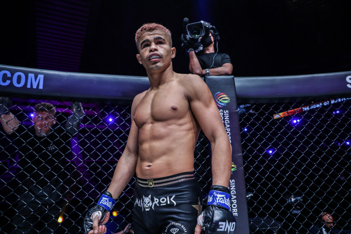 Fabricio Andrade stands in the Circle at ONE 158