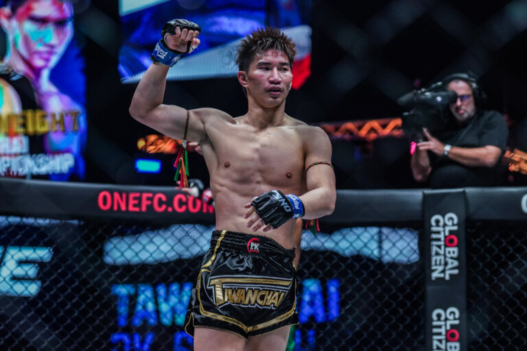 Tawanchai PK.Saenchai stands in the Circle at ONE 161