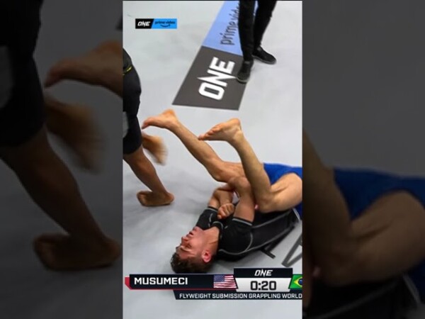 cleber sousa tries a cartwheel pass with the clock winding down e29982efb88f 1 600x450