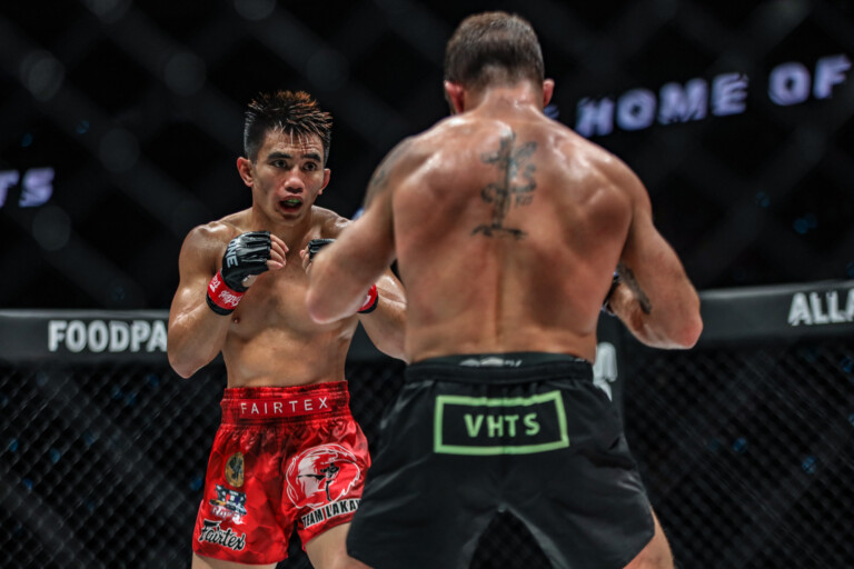 Jarred Brooks faces Joshua Pacio at ONE 164