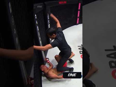 hu yong drops a bomb on former one flyweight world champion geje eustaquio in round 1