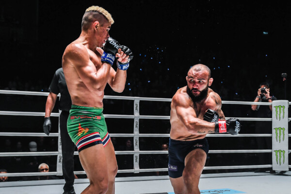 John Lineker throws a punch on Fabricio Andrade at ONE Fight Night 7