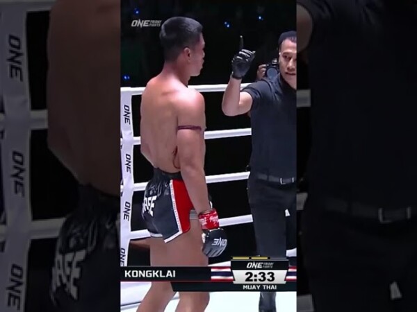 kongklai and superball traded massive knockdowns in the main event of one friday fights 5 600x450
