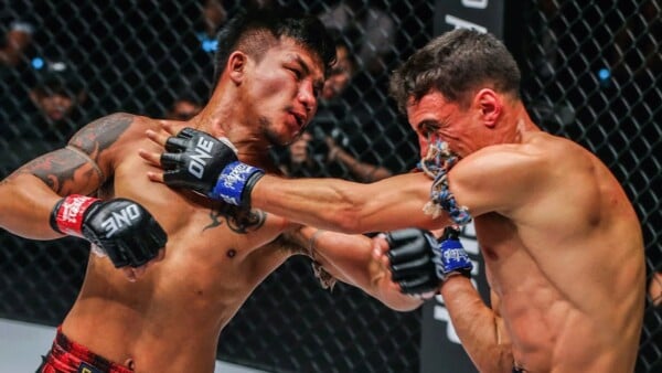 the most savage muay thai fight rodtang vs lasiri was insane 600x338