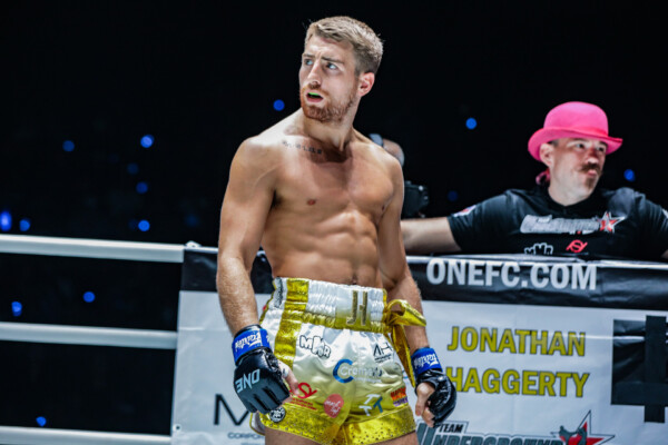 Nong O Hama Jonathan Haggerty ONE Fight Night 9 63