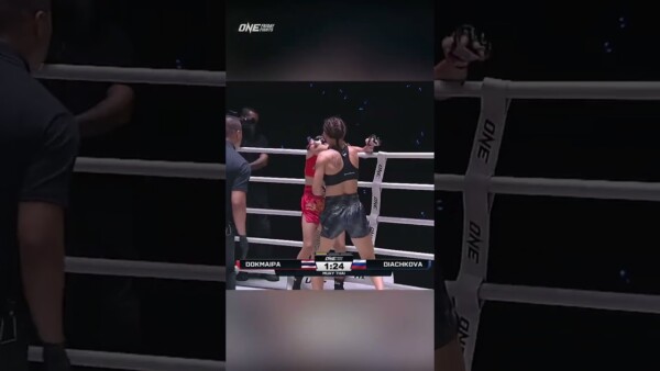 Natalia Diachkova  keeps the KOs coming with a first round blitz of Dokmaipa! ⚡
