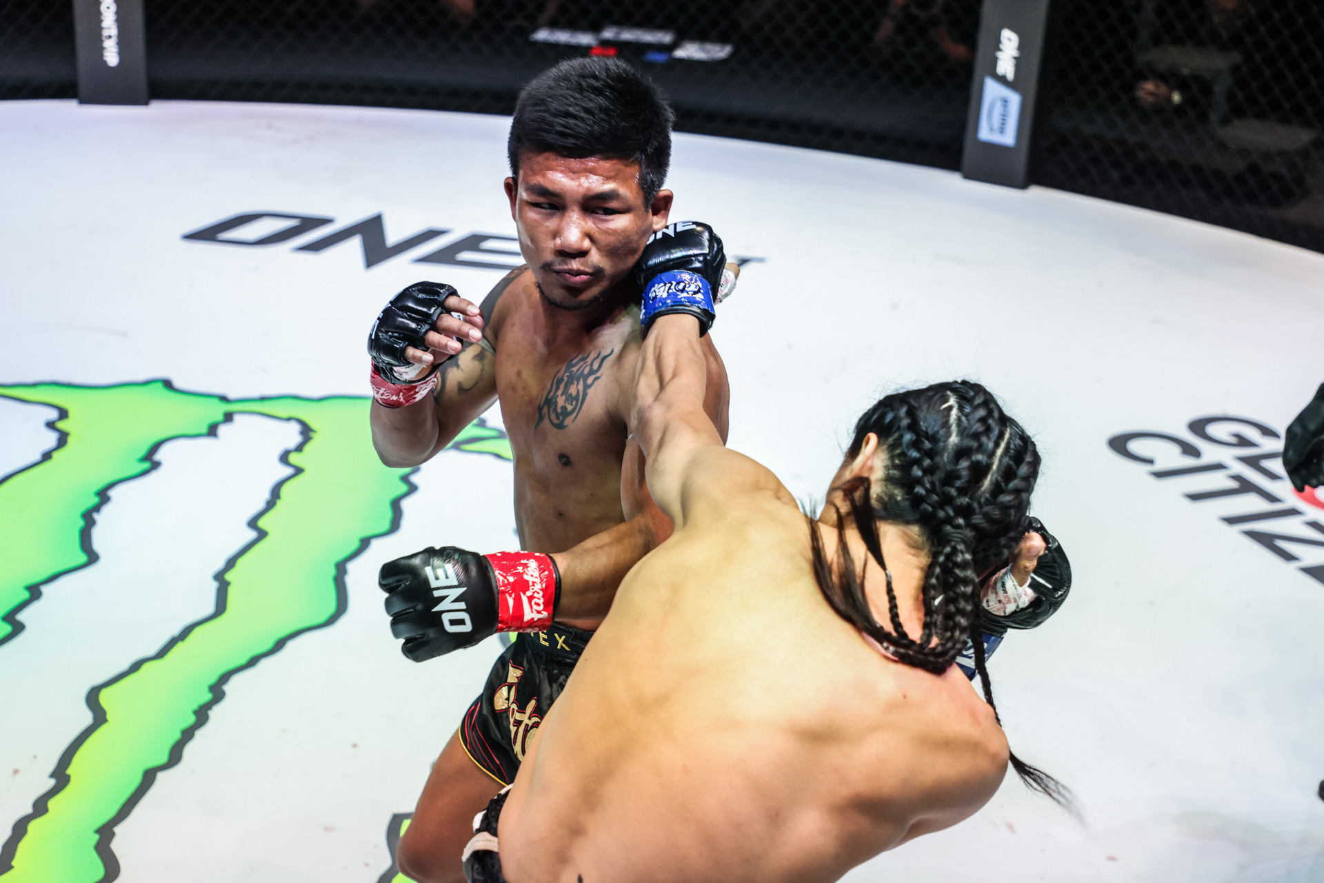 Rodtang Jitmuangnon Edgar Tabares ONE Fight Night 10 15