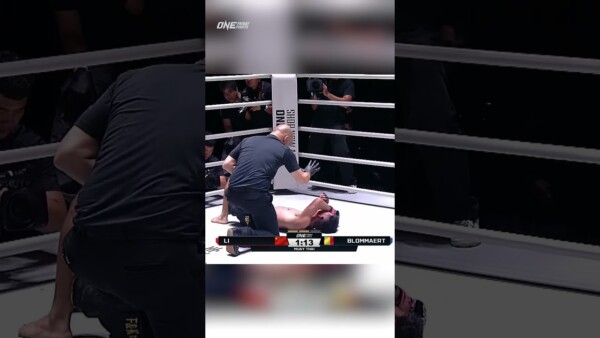 Jelte Blommaert  comes back to land a CRUSHING knee KO of Li Guaozhen!