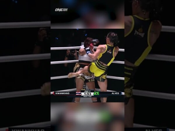 Yuly Alves  blitzes Kwankhao with elbows and knees out of the gate!