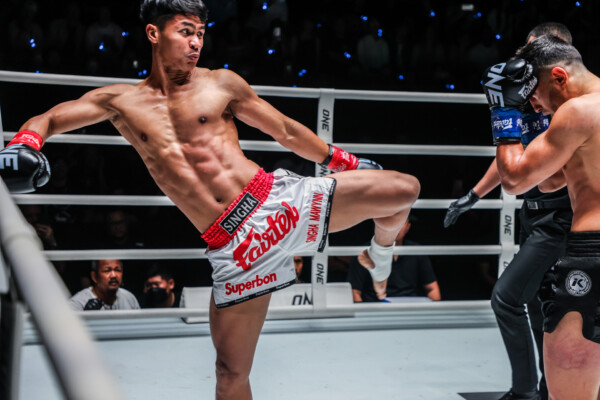 Superbon Singha Mawynn Tayfun Ozcan ONE Fight Night 11 37