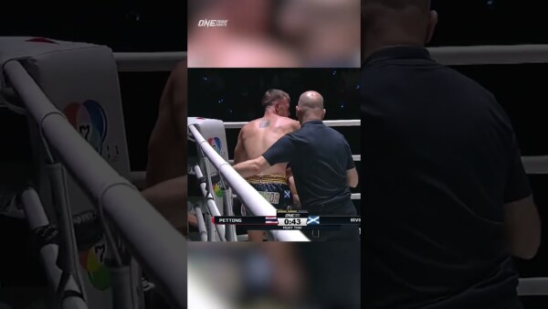 Stephen Irvine  steamrolls Pettong en route to a second round TKO!