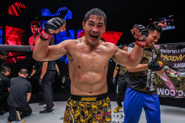 Former ONE Lightweight MMA World Champion Eduard Folayang celebrates his win