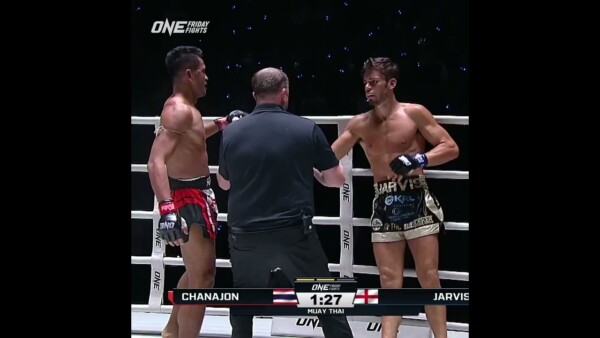 Chanajon checks George Jarvis’ chin with a head kick!  #ONEFridayFights35⁠