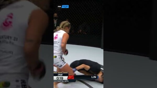 Itsuki Hirata DROPS Lin Heqin in the final 30 seconds!