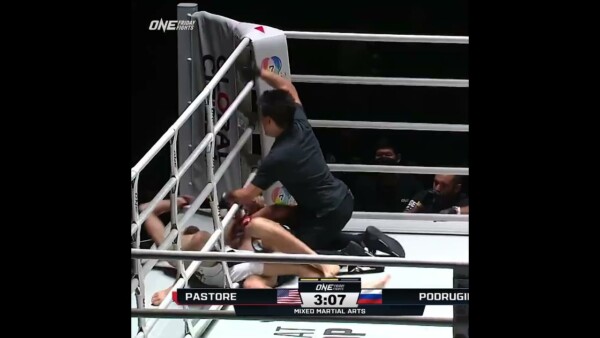 Ivan Podrugin  submits Brett Pastore with a nasty guillotine choke  #ONEFridayFights32