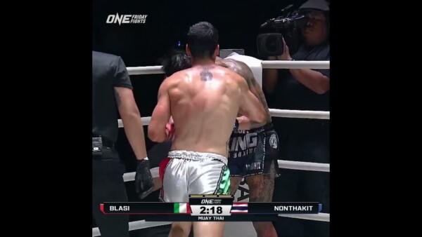 Lenny Blasi overwhelms Nonthakit en route to a third round KO!
