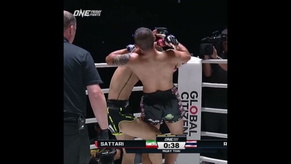 Sajad Sattari sweeps Rambo off his feet  #ONEFridayFights35