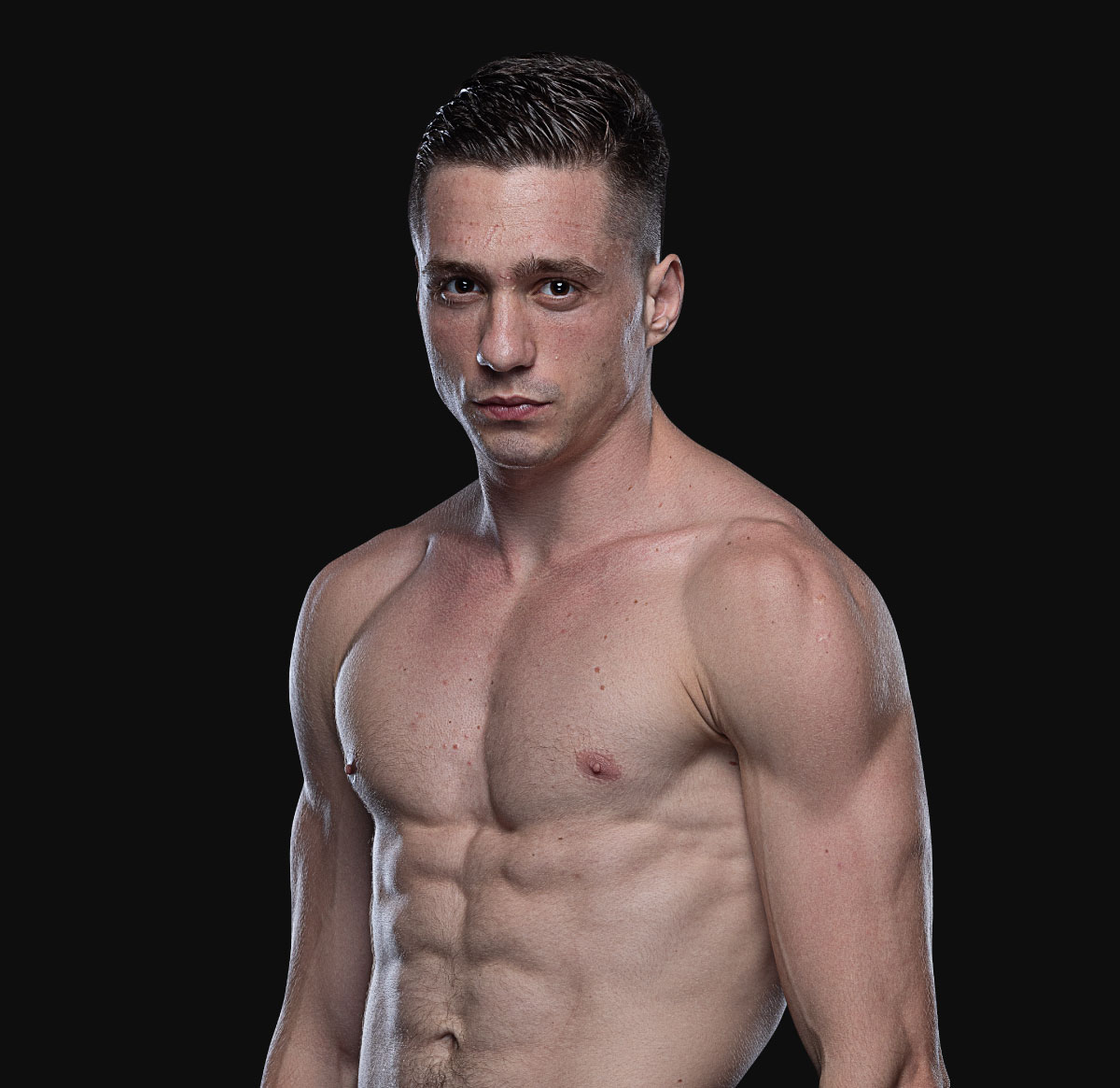 Soner_Sen hero 1200x1165