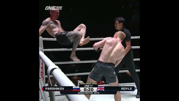 Ben Royle finishes STRONG against Ivan Parshikov!