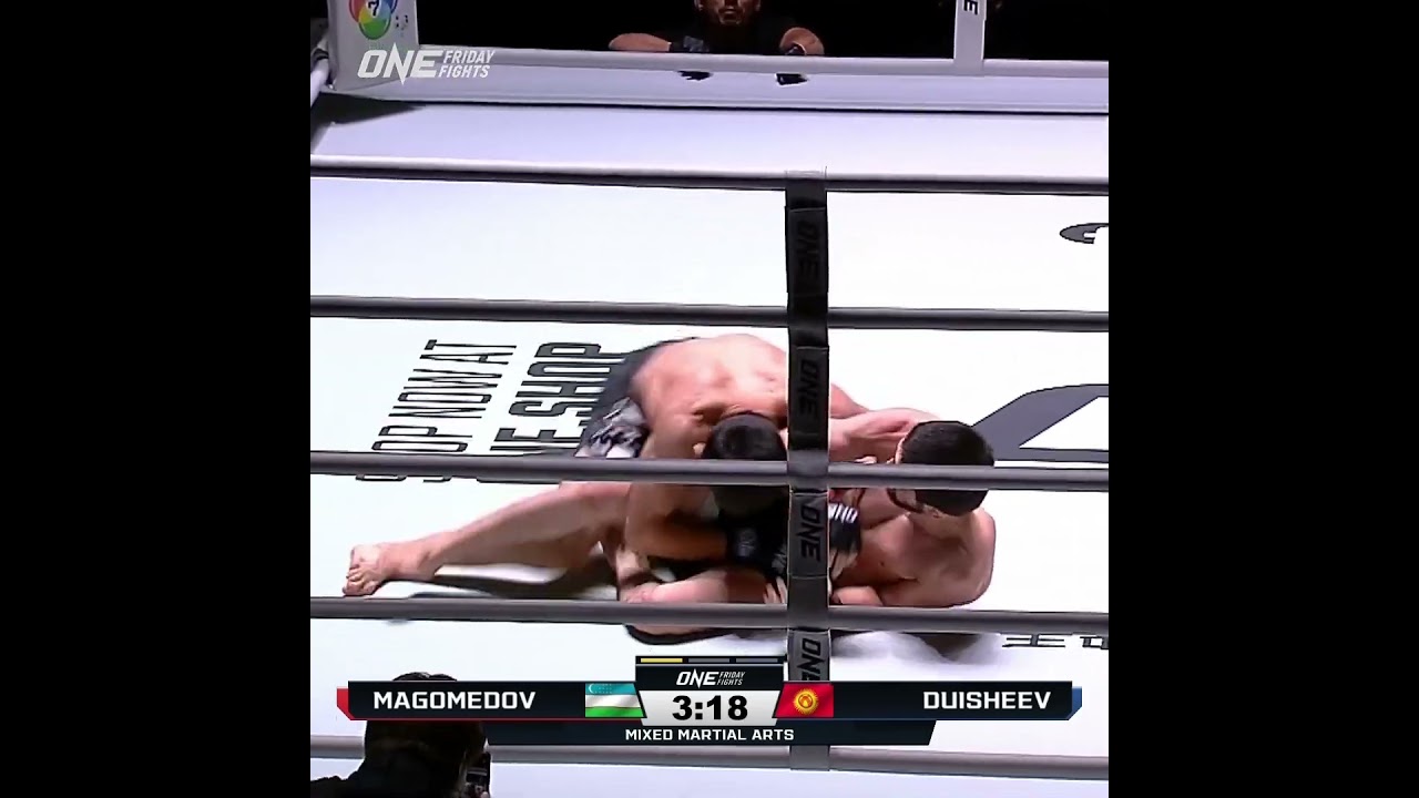 Crazy scrambles from Yryskeldi Duisheev and Magomed Magomedov! ‍♂️