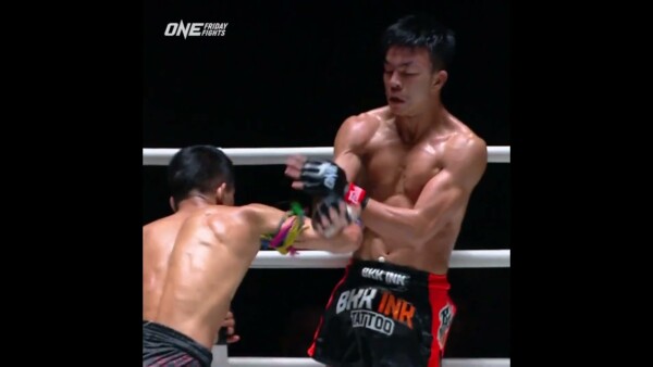 Nakrob closes the show with a body shot TKO of Dedduanglek!