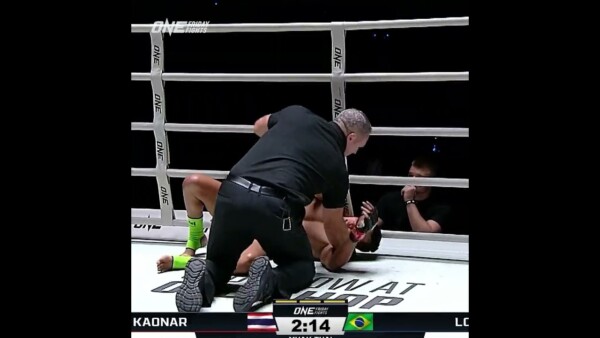 SHOWSTOPPER  Julio Lobo KOs Kaonar to end an EPIC night of fights!