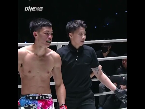 Petnamkhong KOs BM at the end of an EPIC fight!