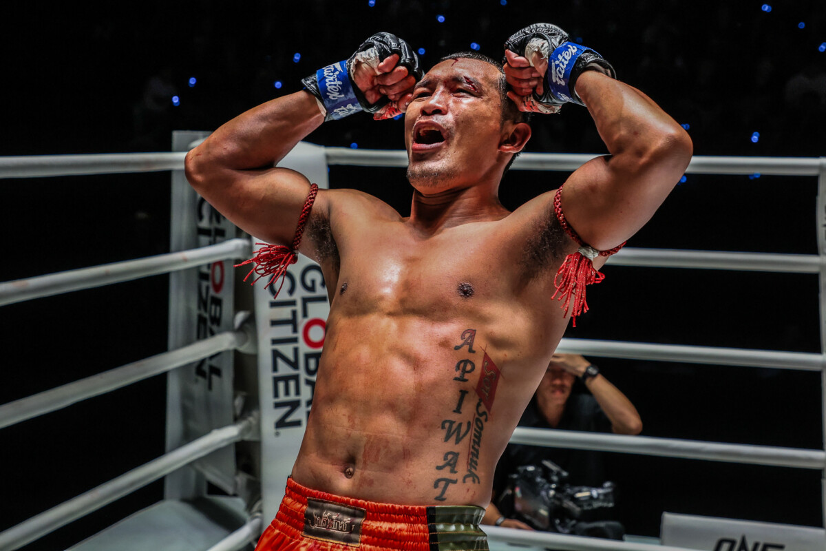 Apiwat Sor Somnuk Elyes Kacem ONE Friday Fights 47 30