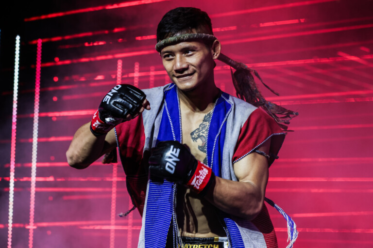 Suablack Tor Pran49 Stefan Korodi ONE Fight Night 18 11