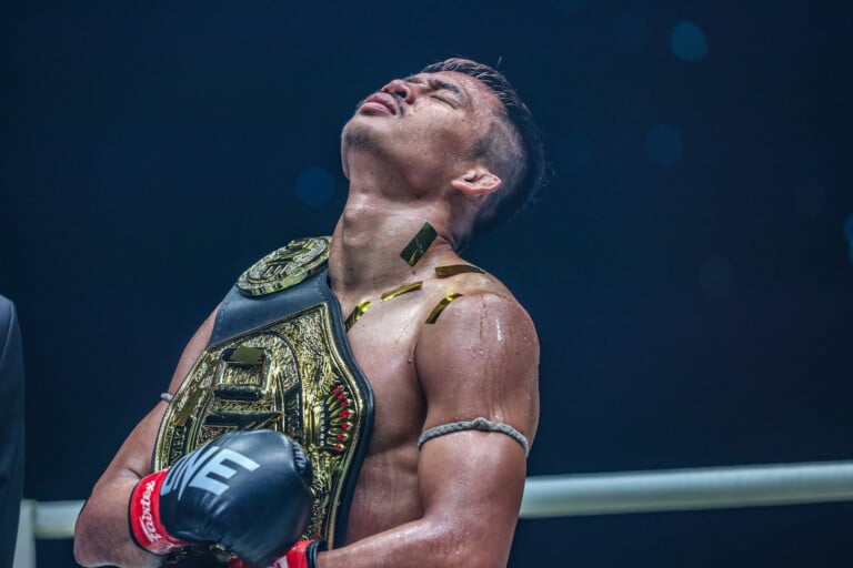 Superlek celebrates his win against Takeru Segawa at ONE 165.