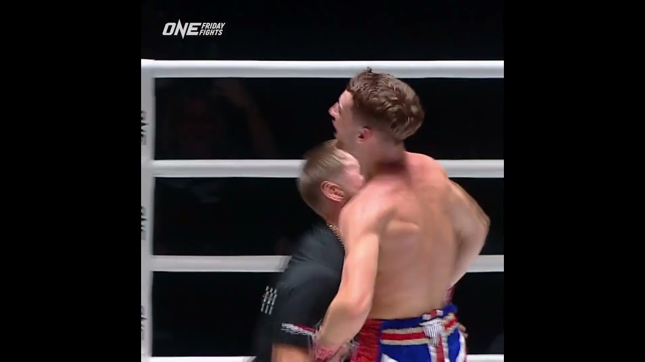 FLAWLESS ⭐️ 19 year old Freddie Haggerty debuts with a statement KO!