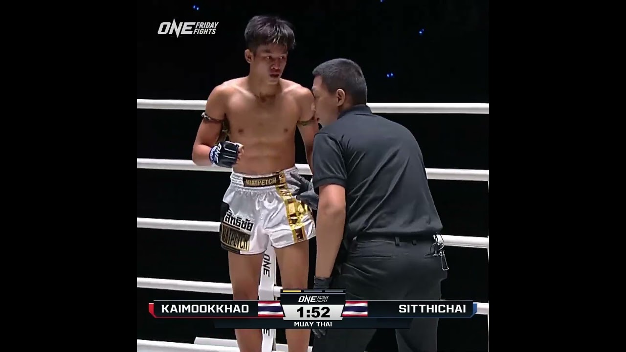 FOUR knockdowns in Round 1 between Kaimookkhao and Sitthichai!