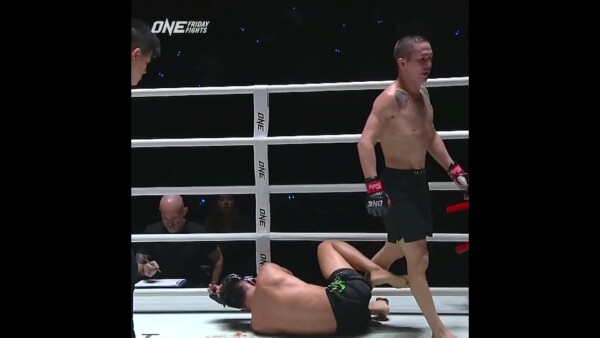 Starting off STRONG  Changy Kara Ool forces a doctor’s stoppage after Round 2!