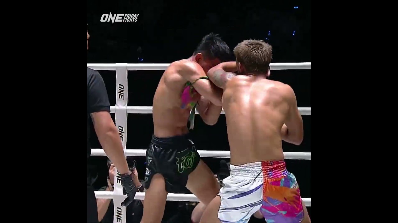 WHAT A FIGHT ⚔️ Nakrob outduels Pettonglor by unanimous decision in an epic main event!