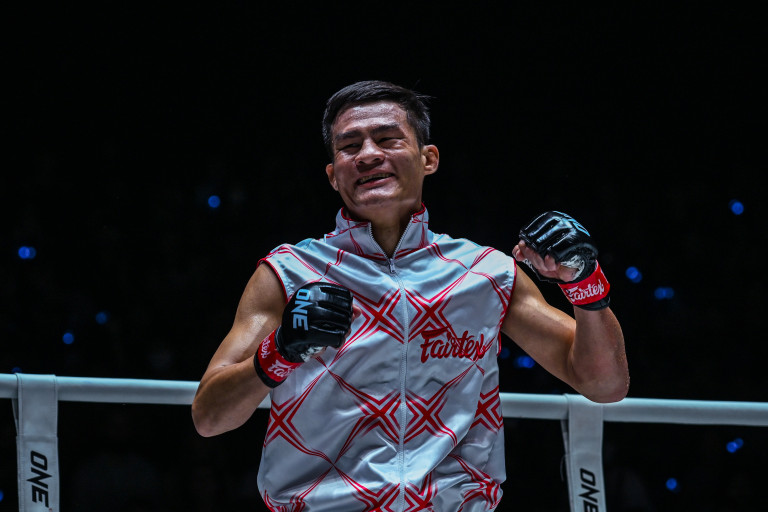 Saemapetch Fairtex Mohamed Younes Rabah ONE Fight Night 19 21