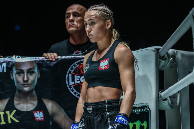 Ekaterina Vandaryeva Martyna Kierczynska ONE Fight Night 20 8