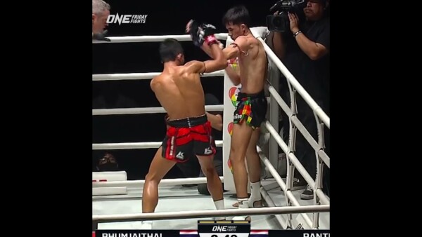 Closing the show  Bhumjaithai BATTERS the body for a statement TKO!