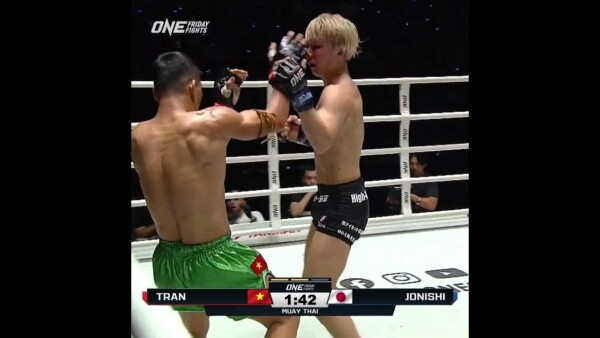 CRAZY FIGHT  Tran Quoc Tuan scores four knockdowns to one for the TKO! #ONEFridayFights57