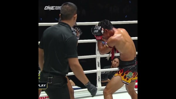 Donking finishes with a NASTY uppercut  #ONEFridayFights57