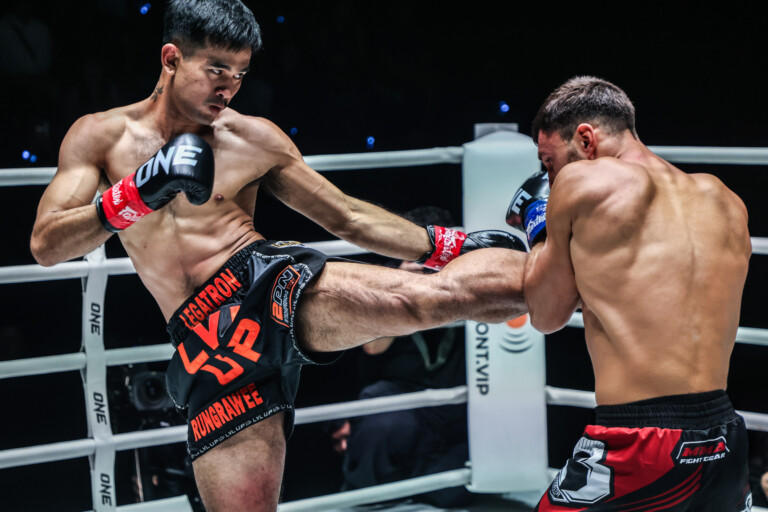 Rungrawee Sitsongpeenong kicks Bogdan Shumarov in the ring